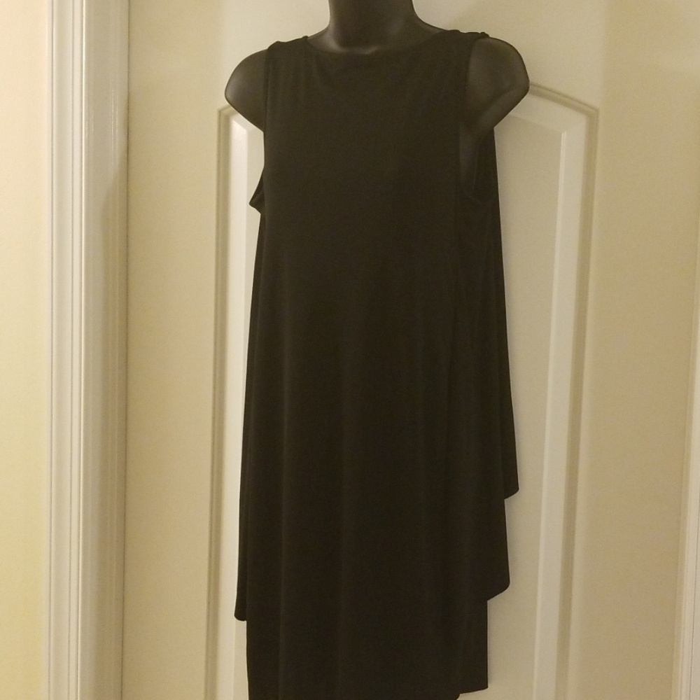 Detail is in the back!!!